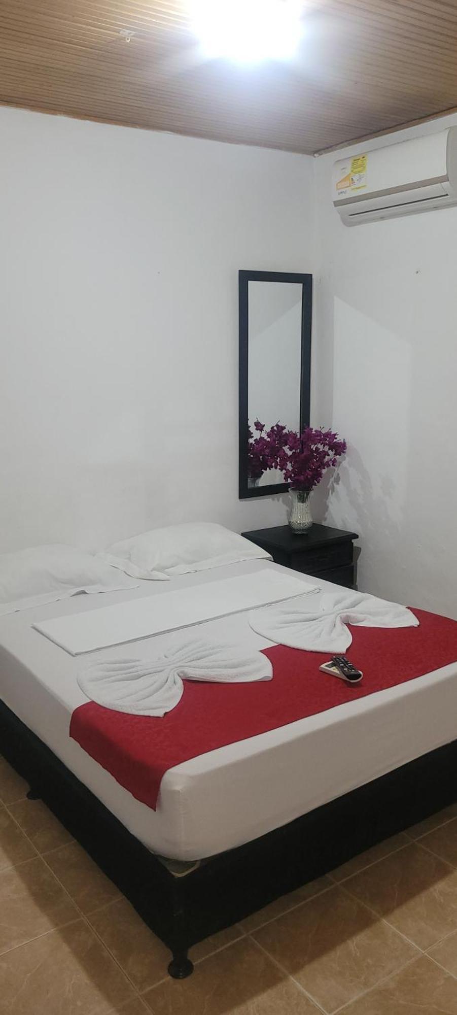 Hostal Villa Del Rio Las Brisas ビジャビエハ エクステリア 写真