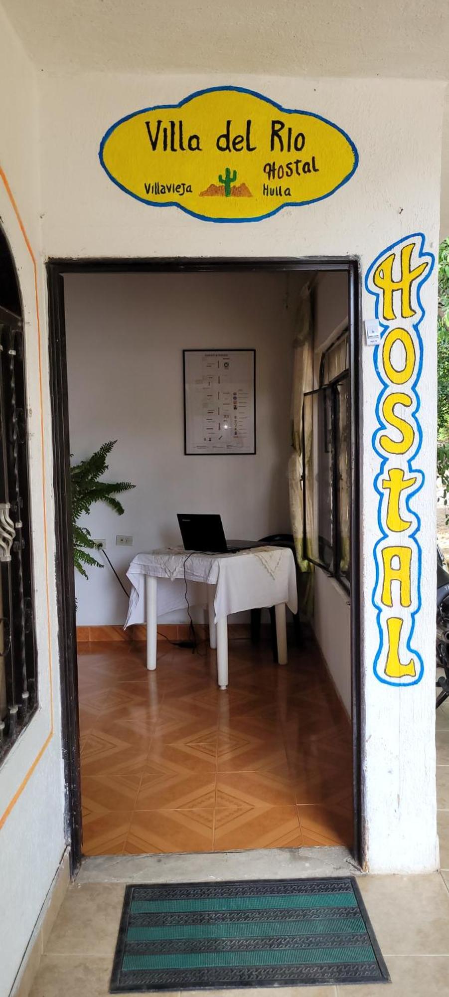 Hostal Villa Del Rio Las Brisas ビジャビエハ エクステリア 写真